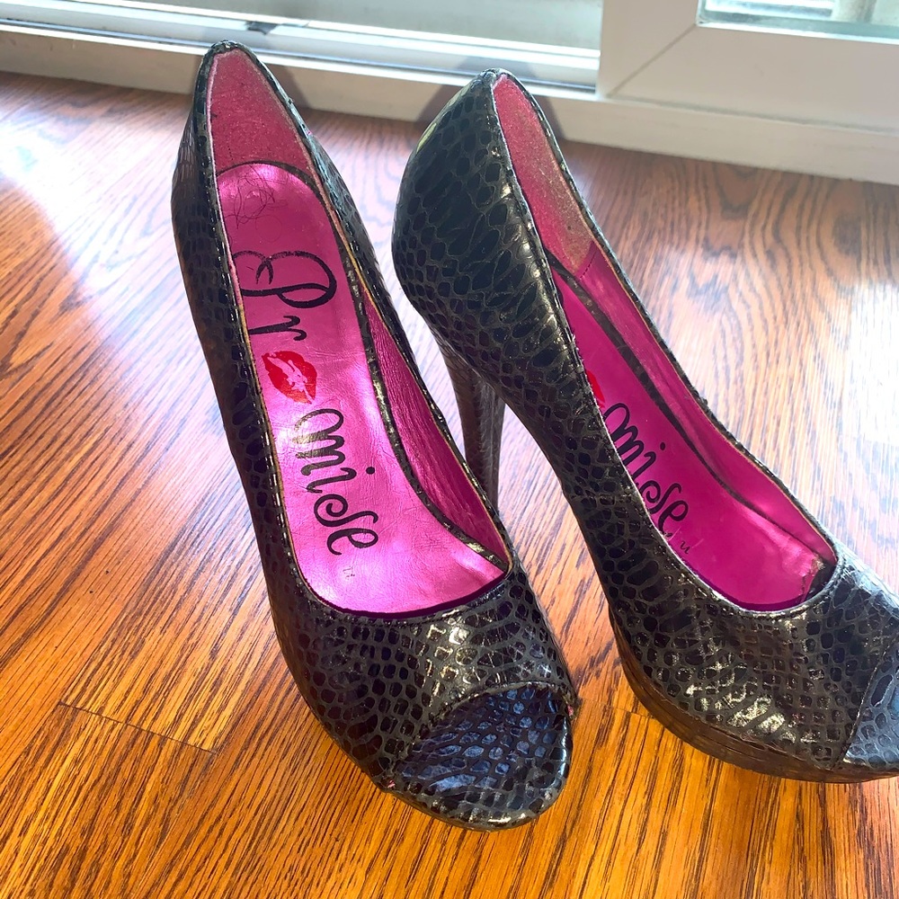 Peep toe heels